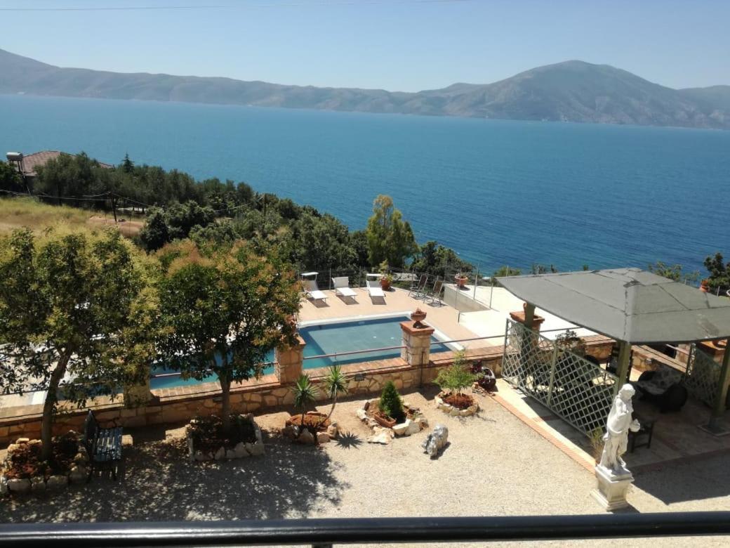 Hotel "San Saena " Radhimë المظهر الخارجي الصورة