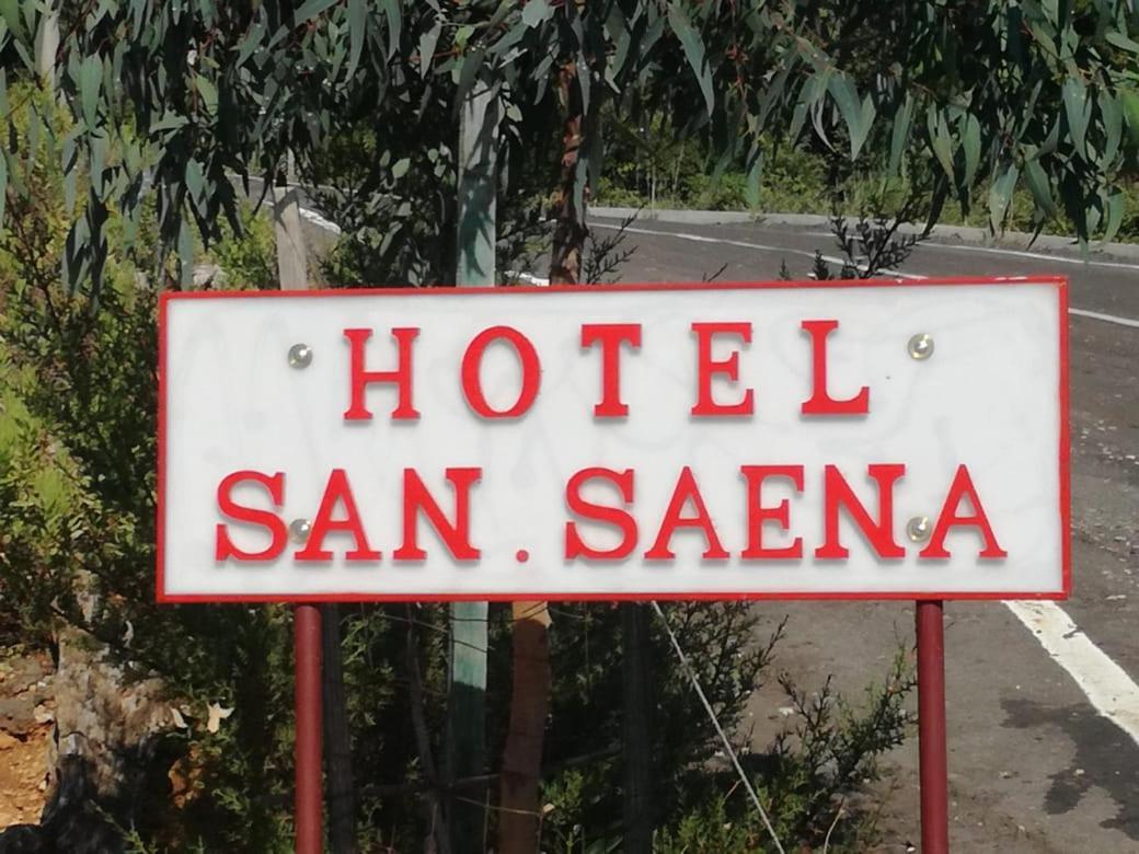 Hotel "San Saena " Radhimë المظهر الخارجي الصورة
