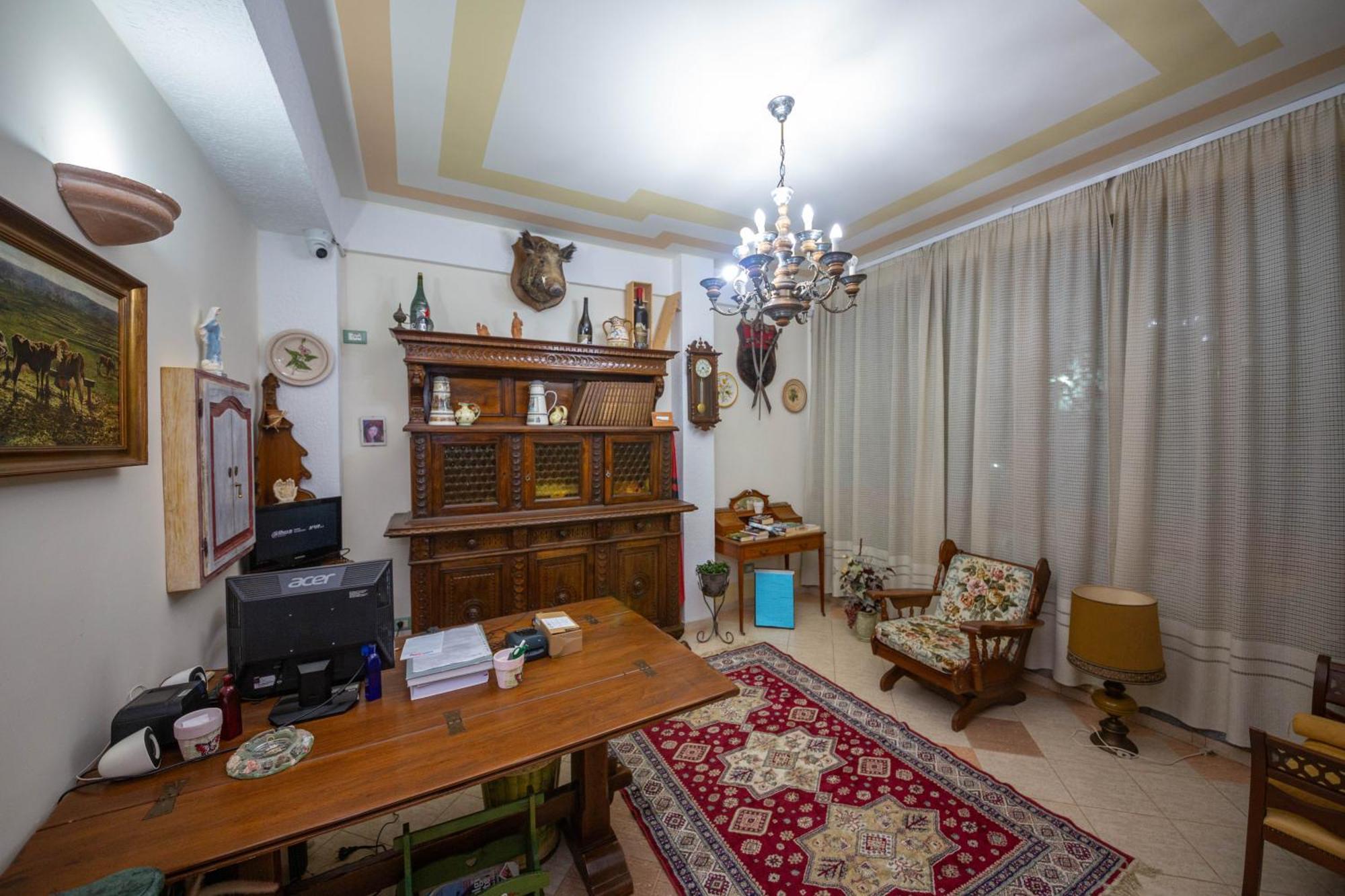 Hotel "San Saena " Radhimë المظهر الخارجي الصورة