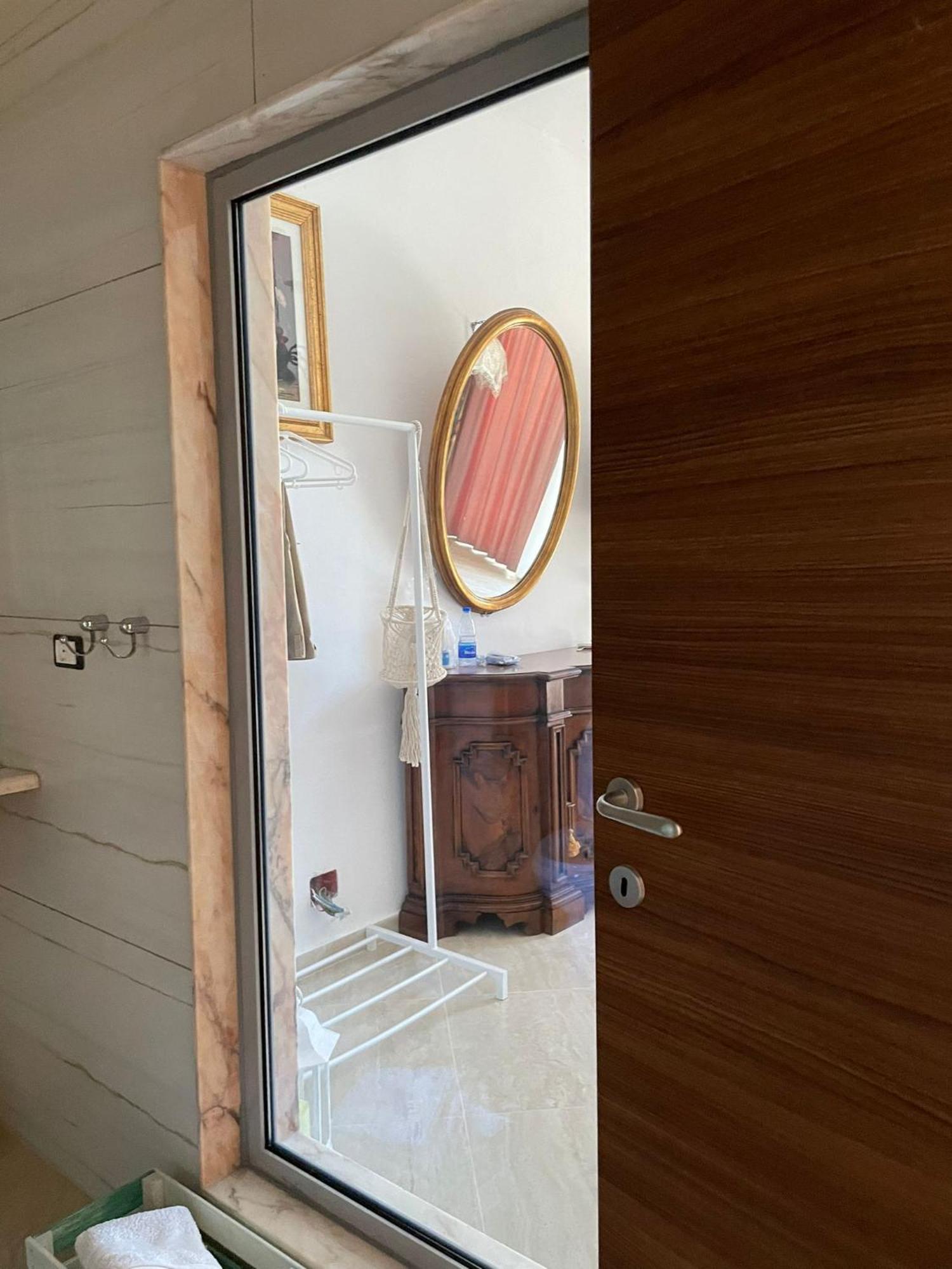 Hotel "San Saena " Radhimë المظهر الخارجي الصورة