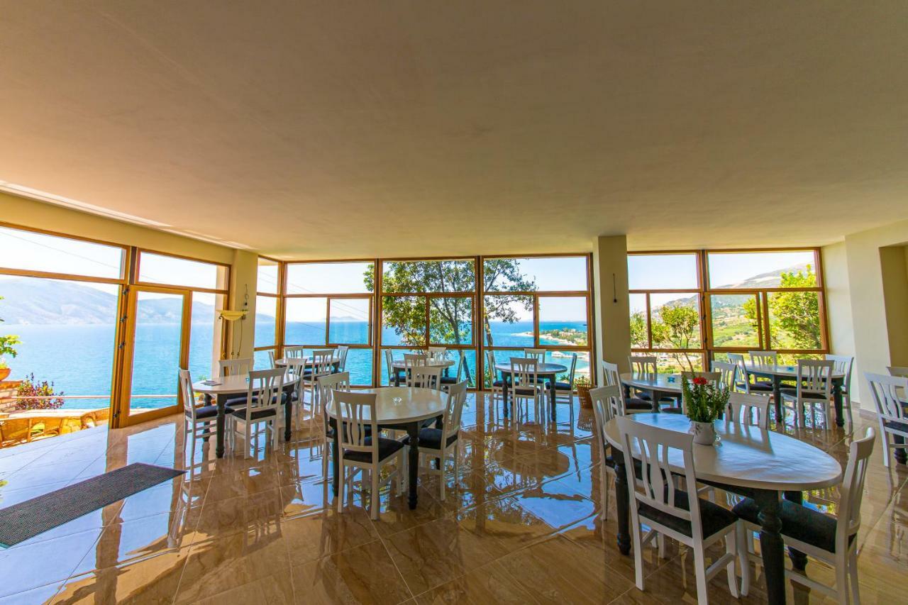 Hotel "San Saena " Radhimë المظهر الخارجي الصورة