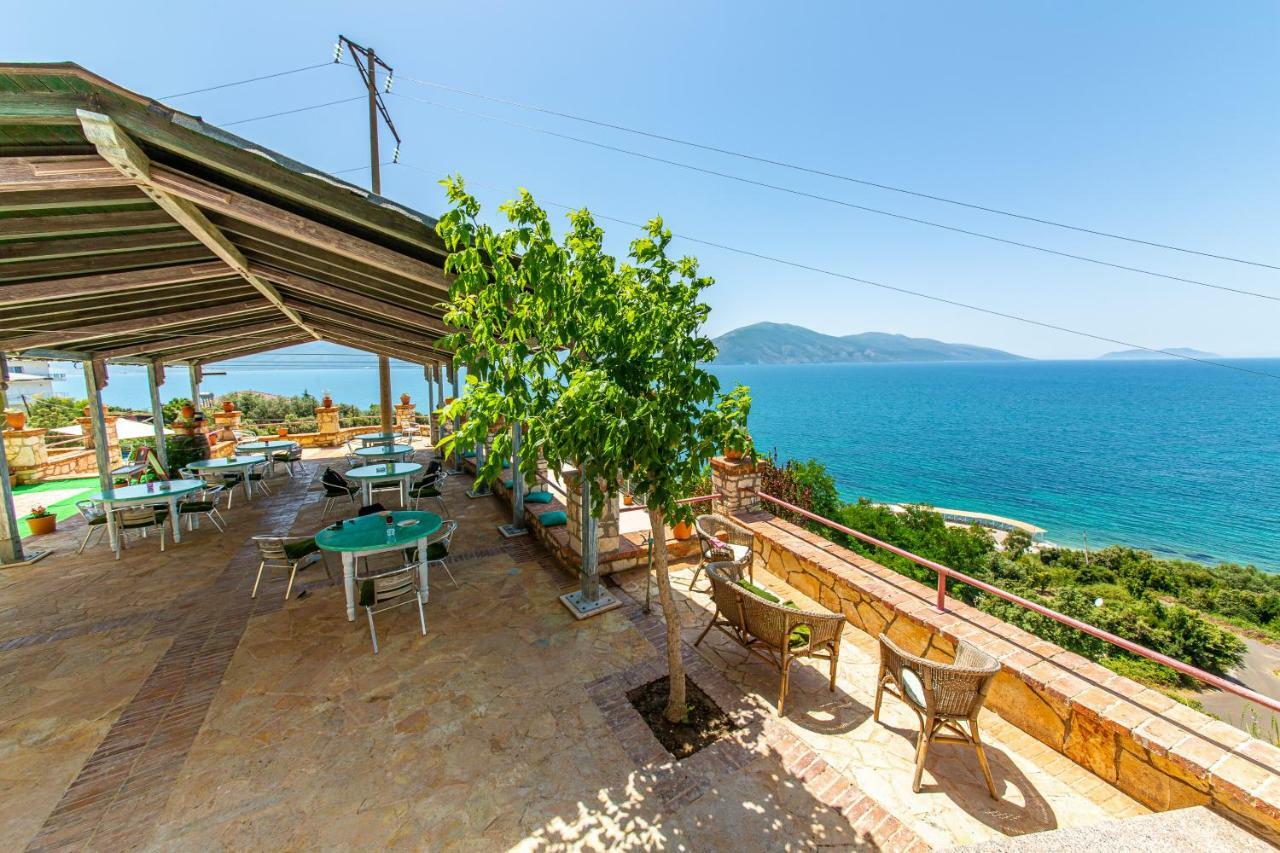 Hotel "San Saena " Radhimë المظهر الخارجي الصورة
